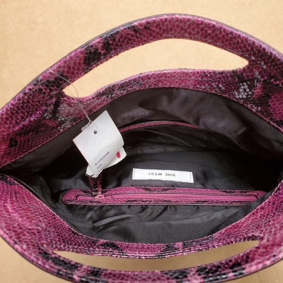 NWT NINE WEST python print foldover clutch - Picture 4 of 9